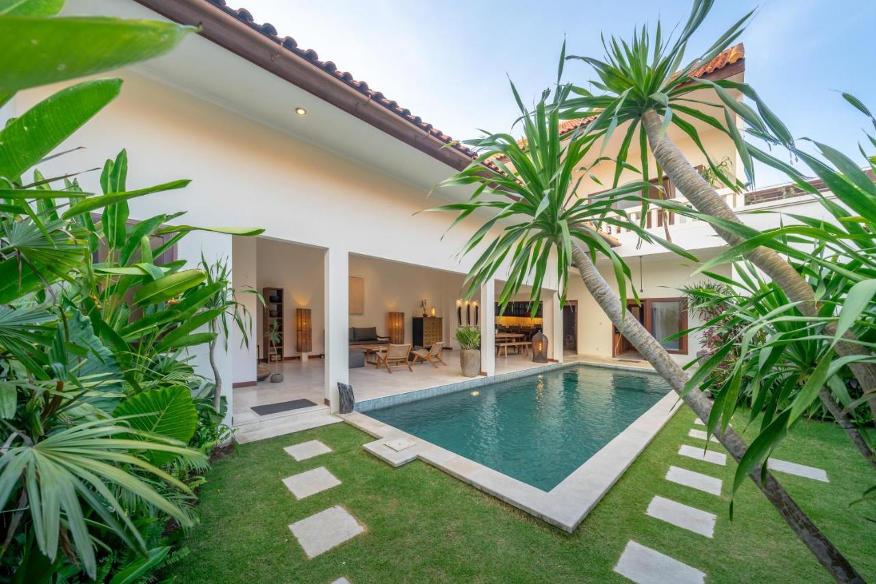 Amandaru Villa By Rpm Legian Buitenkant foto